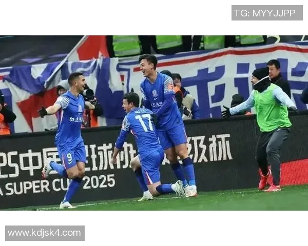 上海申花迎战长春亚泰展现足球激情与团队精神的巅峰对决